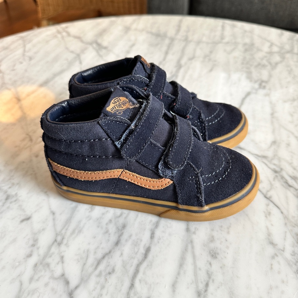 Vans SK8 Mid, Gum Sole, toddler boys. Size 9.5
